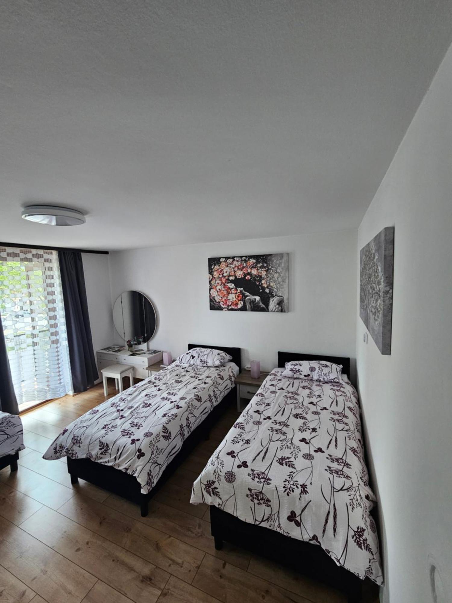 Apartmant Borna Slunj Luaran gambar